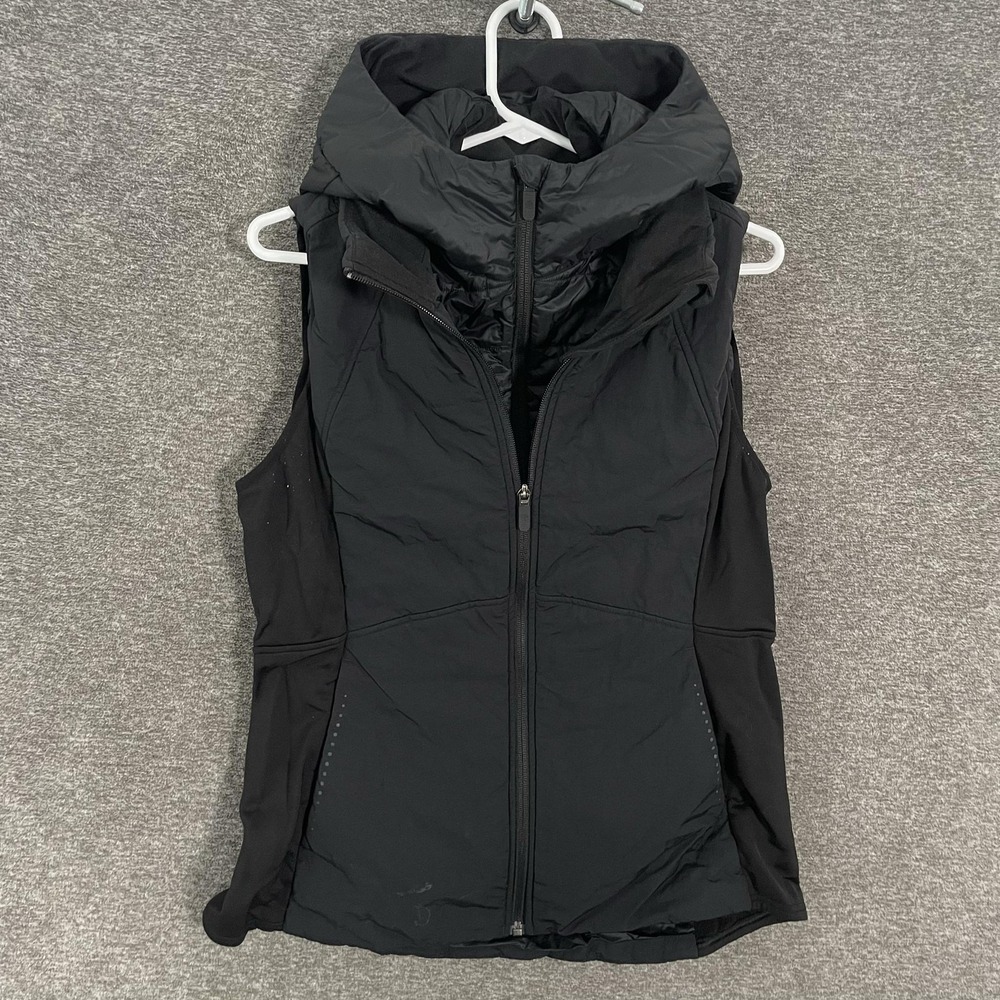Lululemon Another Mile Vest Womens 10 Black Hooded Full Zip Reflective Running